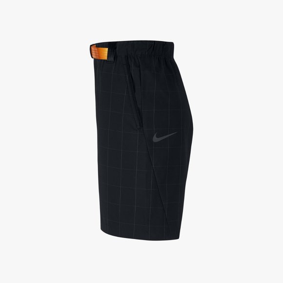 Nike Sportswear NSW Tech Pack Woven Shorts Black Belted BV4458-010 - Picture 2 of 12